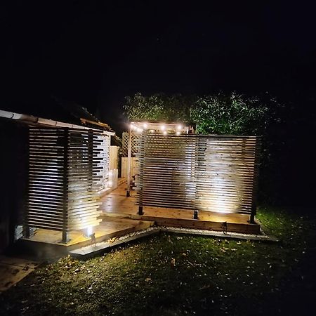 Gite 4 Personnes Avec Piscine Et Bain Nordique Proche Des Plages Du Debarquement Le Manoir  외부 사진