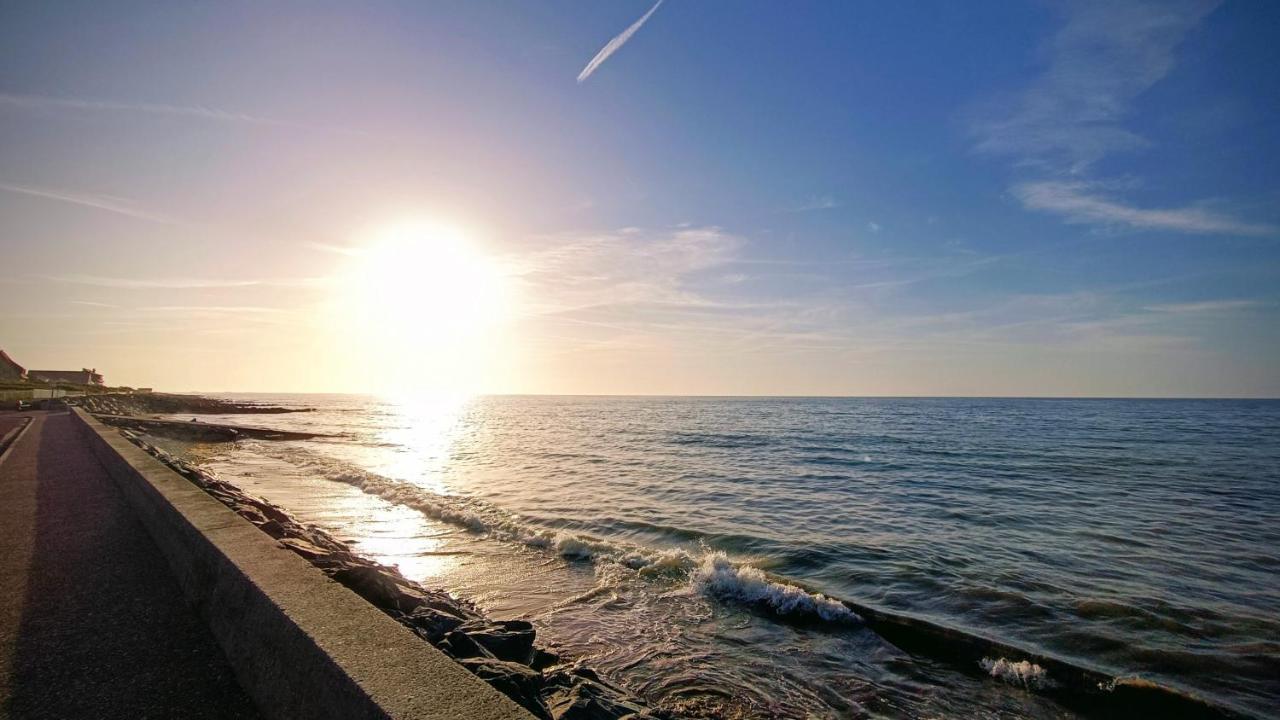 Gite 4 Personnes Avec Piscine Et Bain Nordique Proche Des Plages Du Debarquement Le Manoir  외부 사진